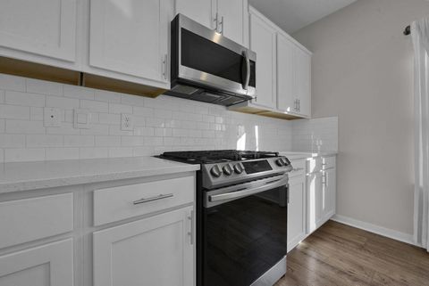 Tiny photo for 5828 Wynnewood Drive, Grove City, OH 43123 (MLS # 226000184)