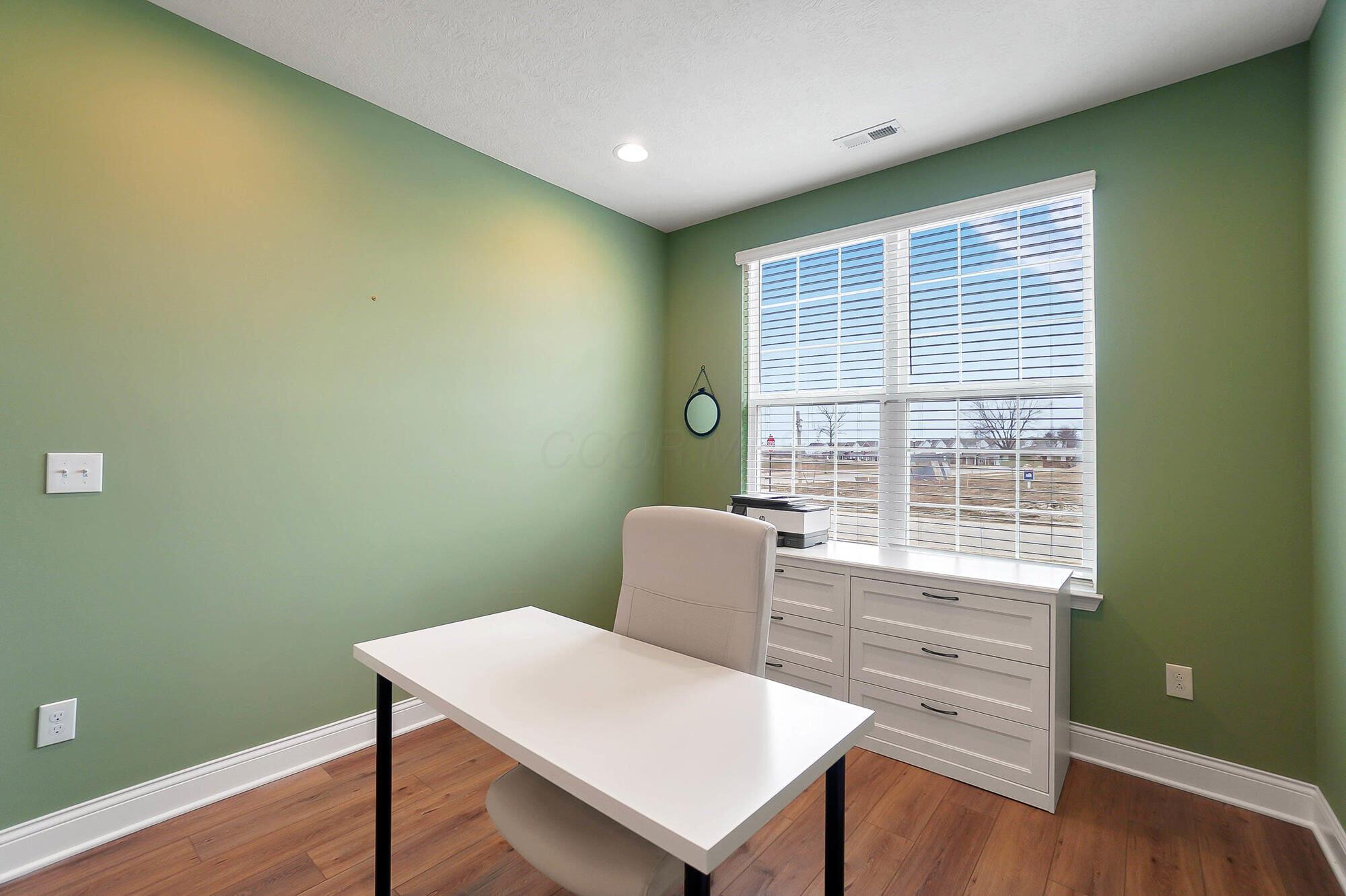 3767 Park Street, Grove City, Ohio image 21