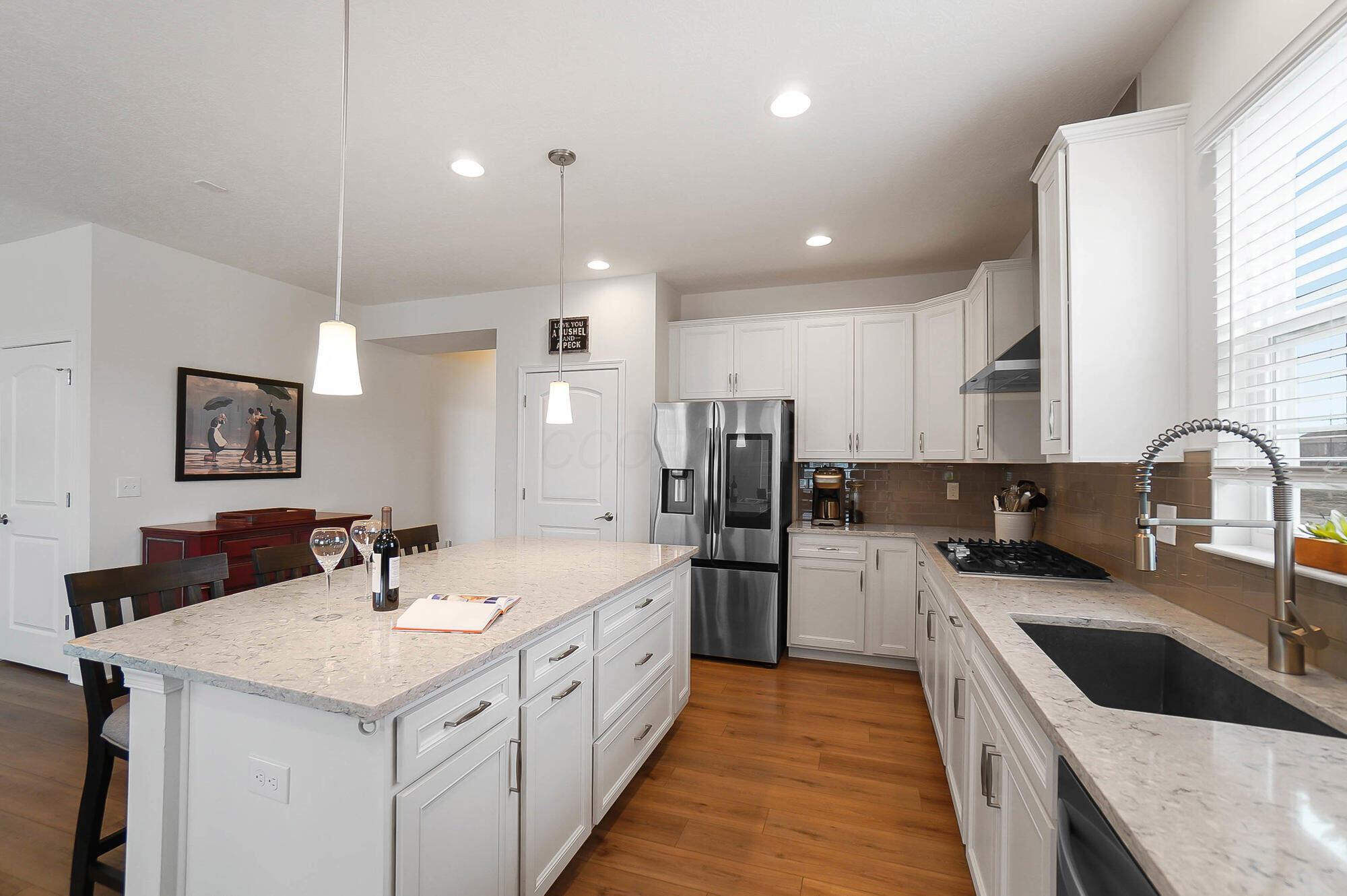 3767 Park Street, Grove City, Ohio image 14
