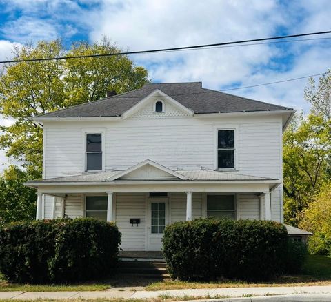 Photo of 733 N Maple Street, Marysville, OH 43040 (MLS # 225038157)
