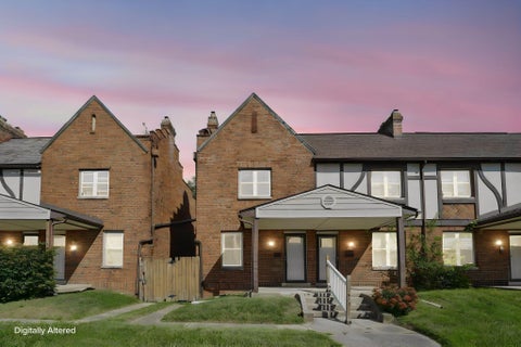 Photo of 1662 E Sycamore Street, Columbus, OH 43206 (MLS # 226037760)