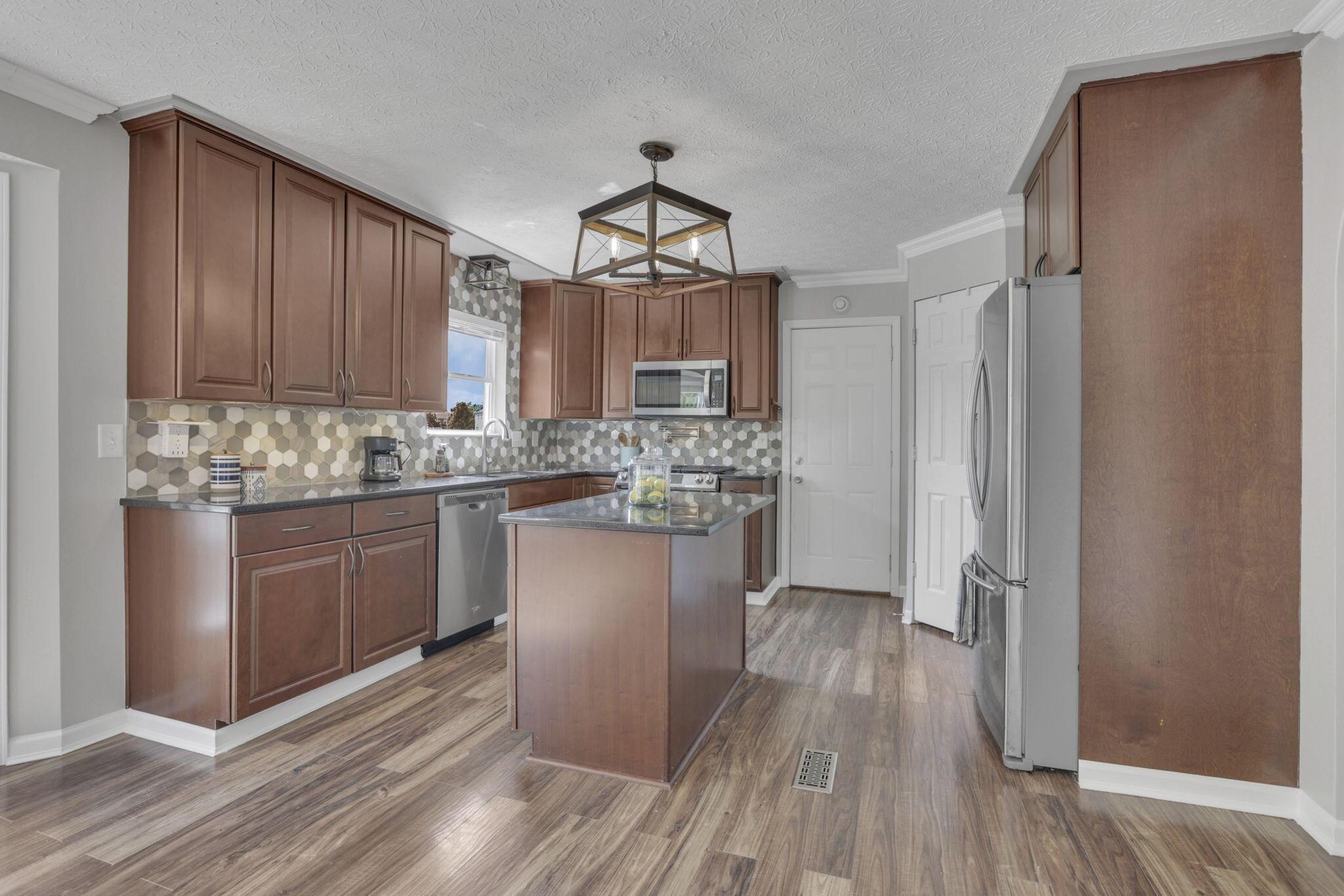 133 Pinecrest Drive, Delaware, Ohio image 9