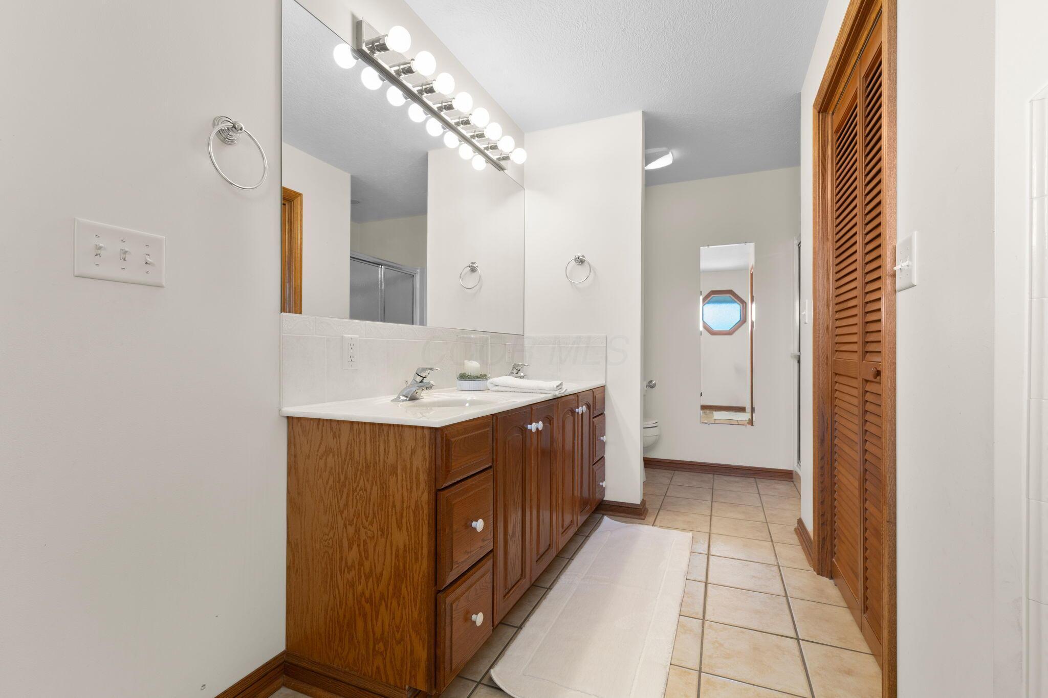 4045 Apple Valley Drive, Howard, Ohio image 26