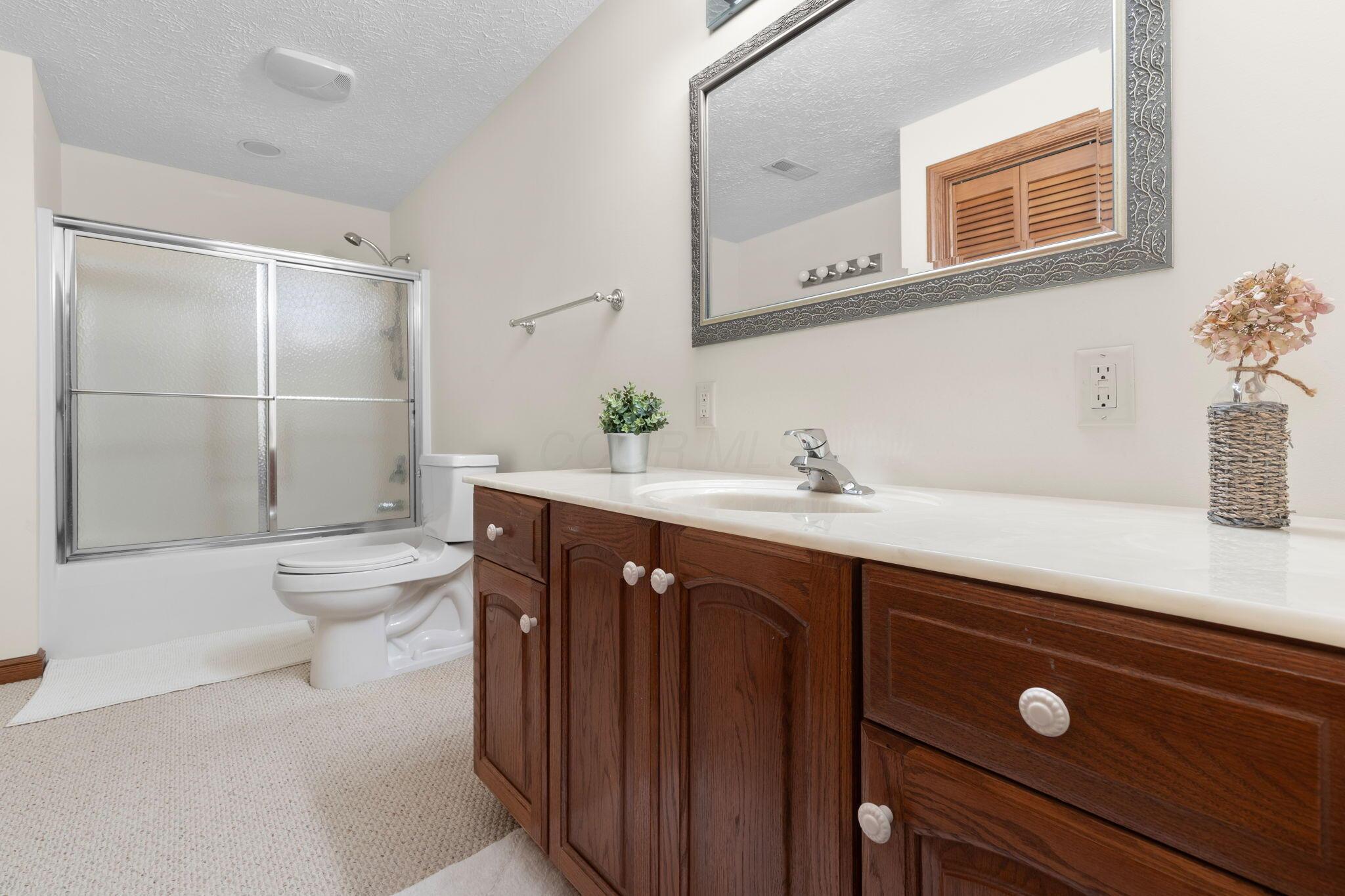 4045 Apple Valley Drive, Howard, Ohio image 36