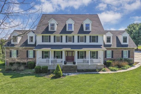 Photo of 6797 Thoreau Lane NE, Baltimore, OH 43105 (MLS # 226011990)