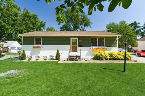 Photo of 2094 Radnor Avenue, Columbus, OH 43224 (MLS # 226016860)