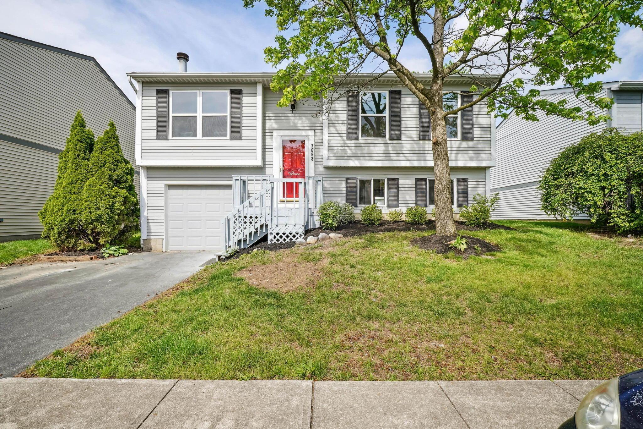 7693 Whitneyway Drive, Columbus, Ohio image 1
