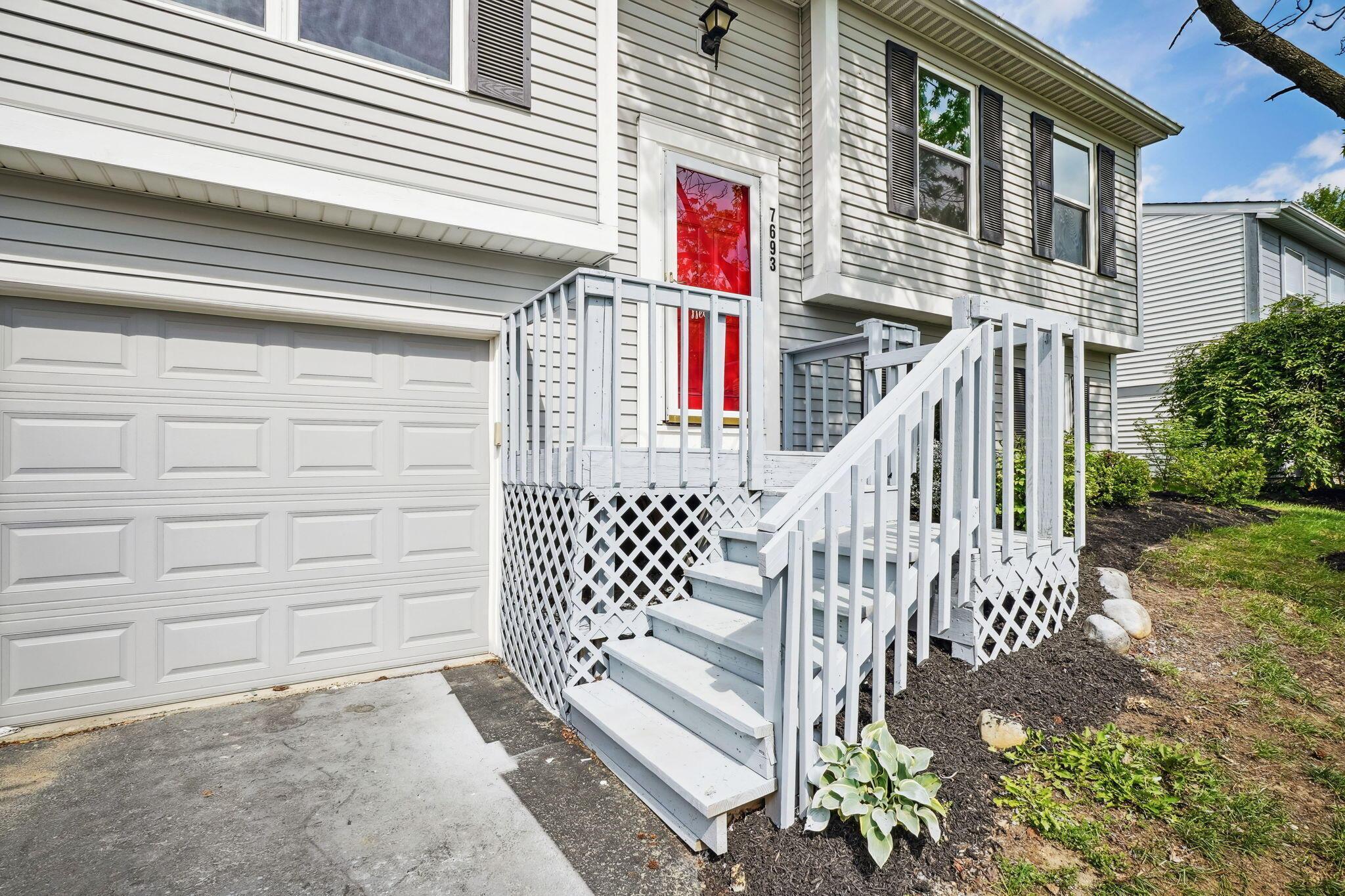 7693 Whitneyway Drive, Columbus, Ohio image 3