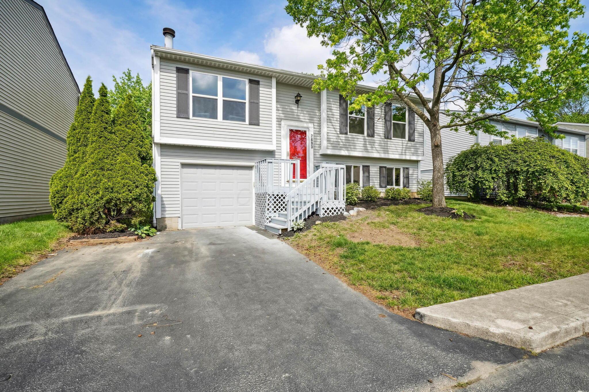7693 Whitneyway Drive, Columbus, Ohio image 2