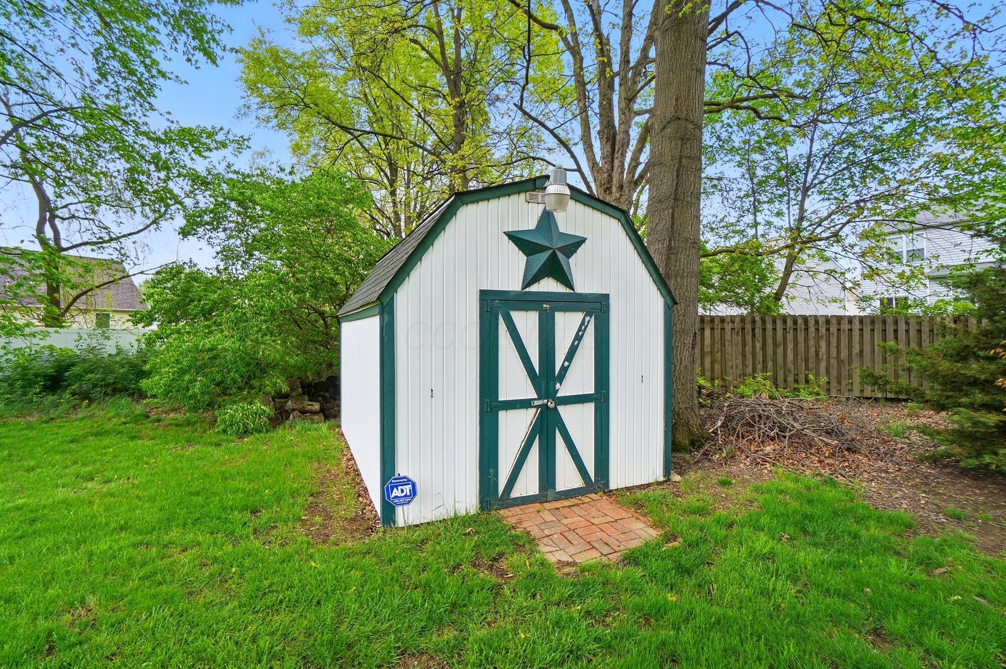 4200 Unroe Avenue, Grove City, Ohio image 44