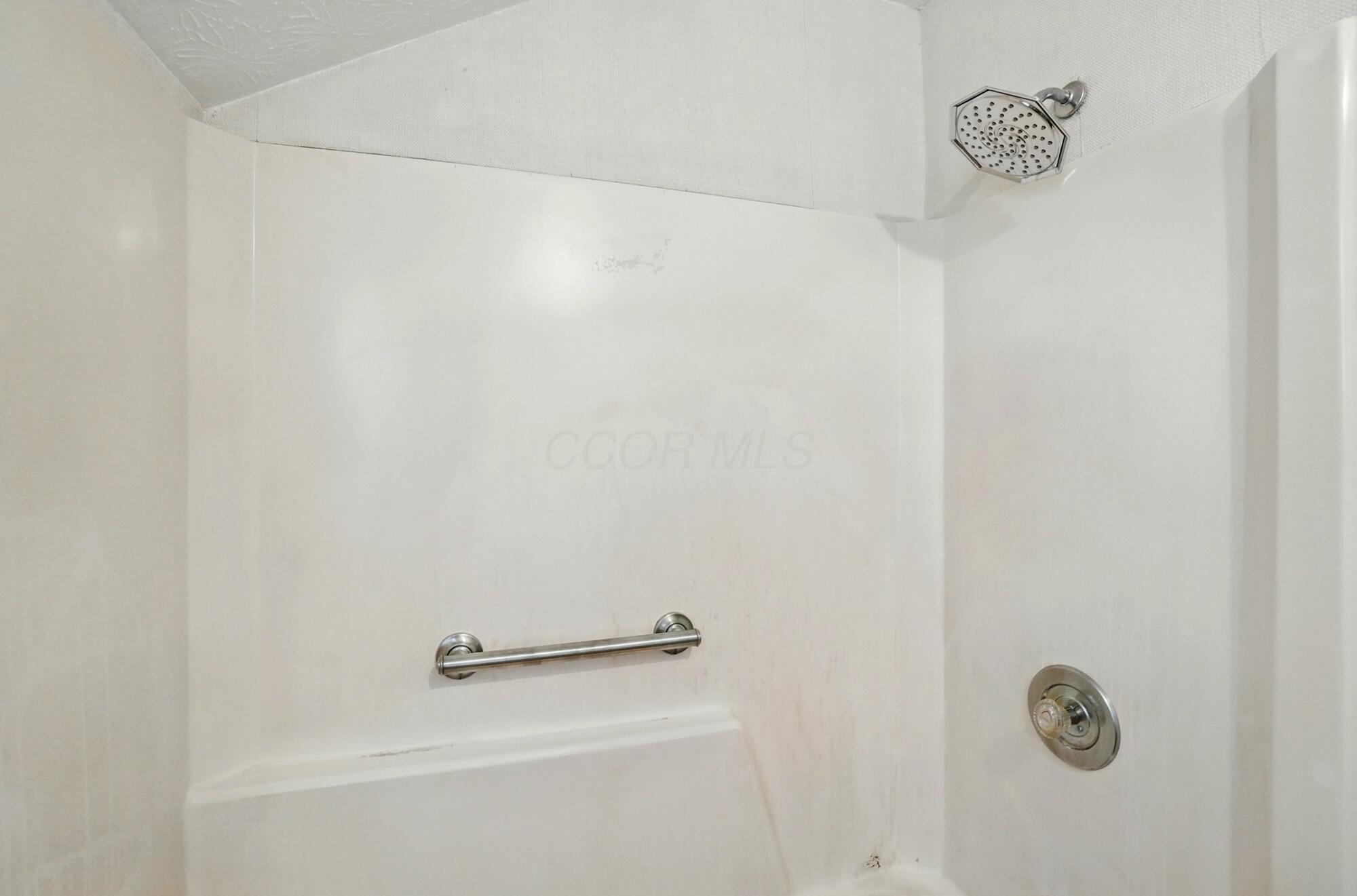 4200 Unroe Avenue, Grove City, Ohio image 27