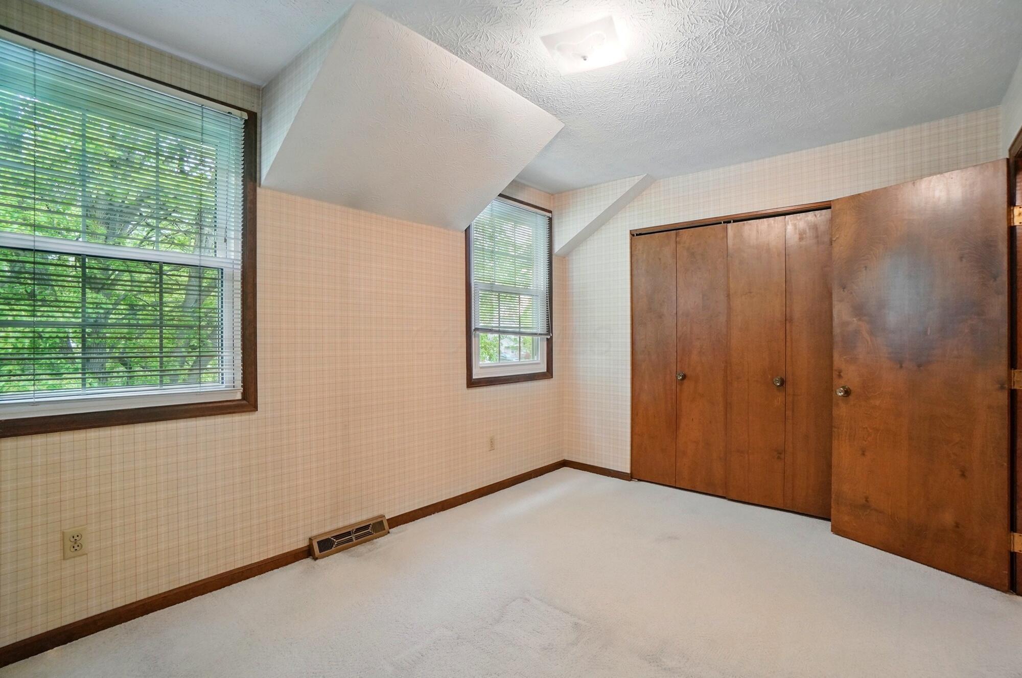 4200 Unroe Avenue, Grove City, Ohio image 29