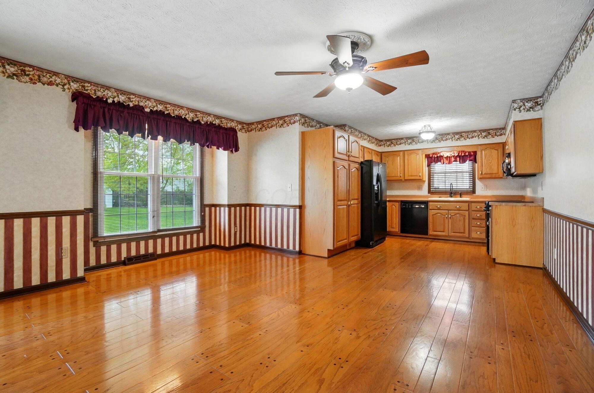 4200 Unroe Avenue, Grove City, Ohio image 18