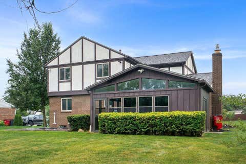 Tiny photo for 2256 Presley Drive, Grove City, OH 43123 (MLS # 226029481)
