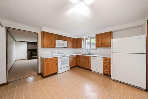 Tiny photo for 2256 Presley Drive, Grove City, OH 43123 (MLS # 226029481)