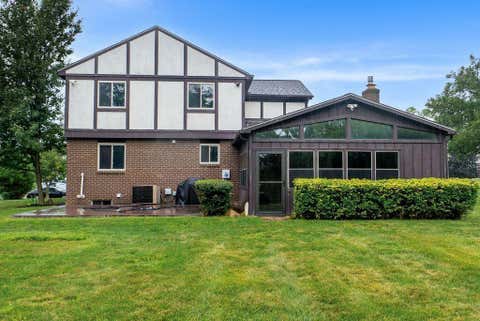Tiny photo for 2256 Presley Drive, Grove City, OH 43123 (MLS # 226029481)