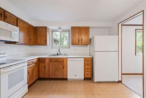 Tiny photo for 2256 Presley Drive, Grove City, OH 43123 (MLS # 226029481)