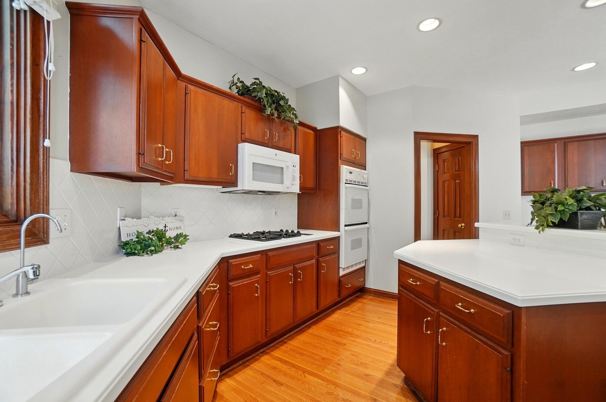 2584 Rittenour Court, Blacklick, Ohio image 35