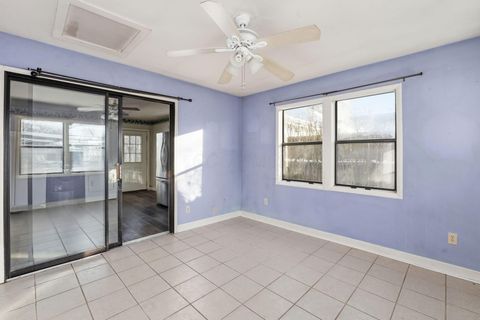 Tiny photo for 2943 Carol Avenue, Grove City, OH 43123 (MLS # 225044969)