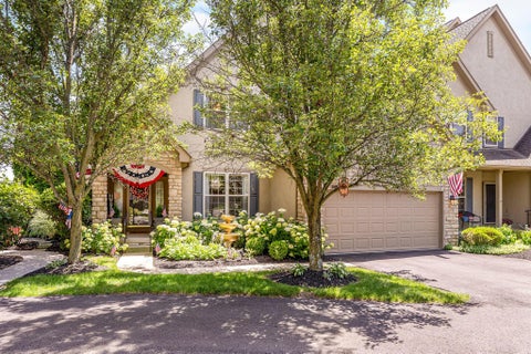 Condo For Sale - 8171 Hillingdon Drive<br/> Delaware County, Powell, OH 43065