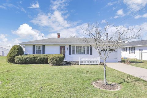 Homes For Sale - 113 N Jefferson Street<br/> Utica, OH 43080