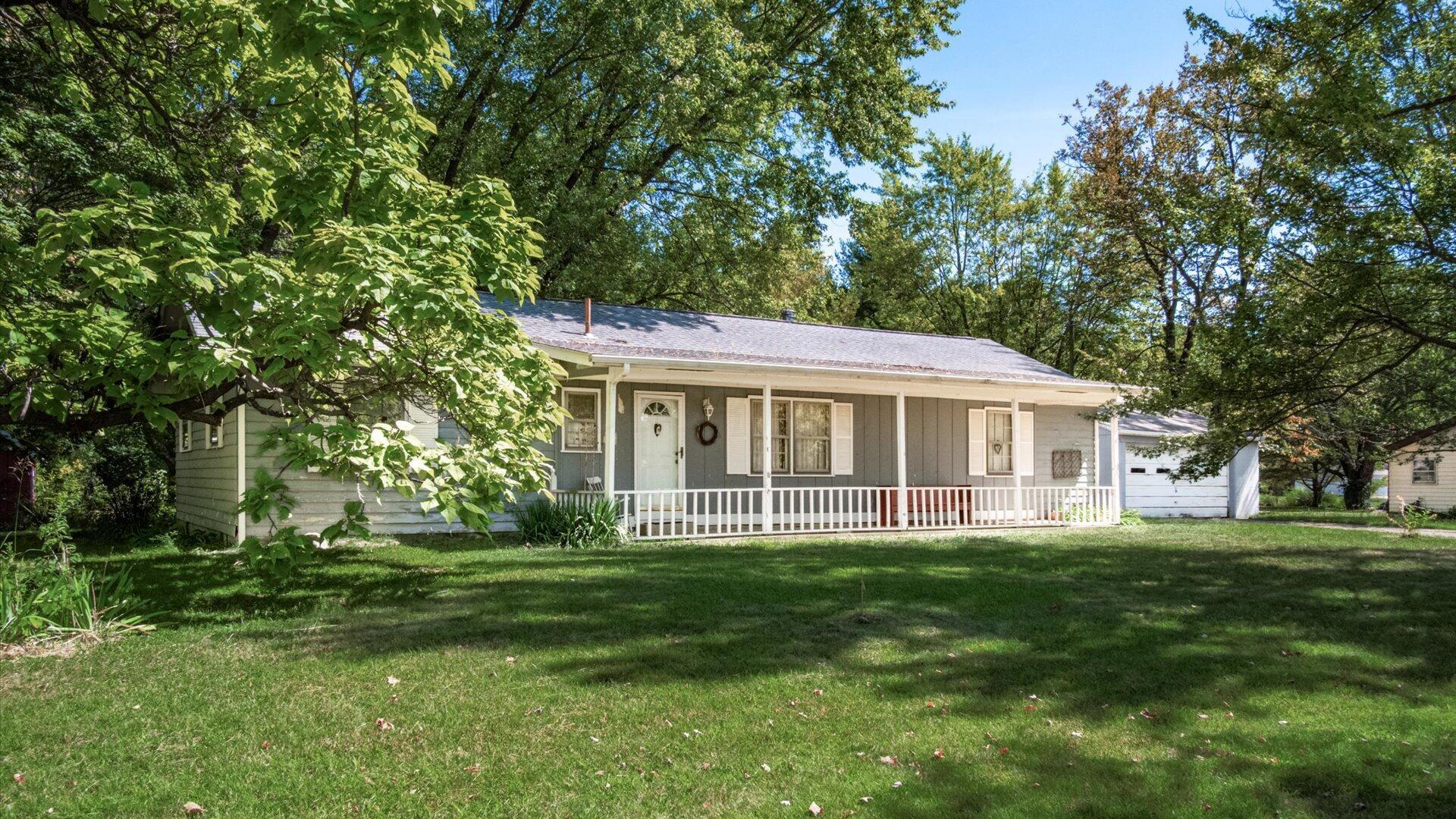 10475 Hazelton-Etna Road SW