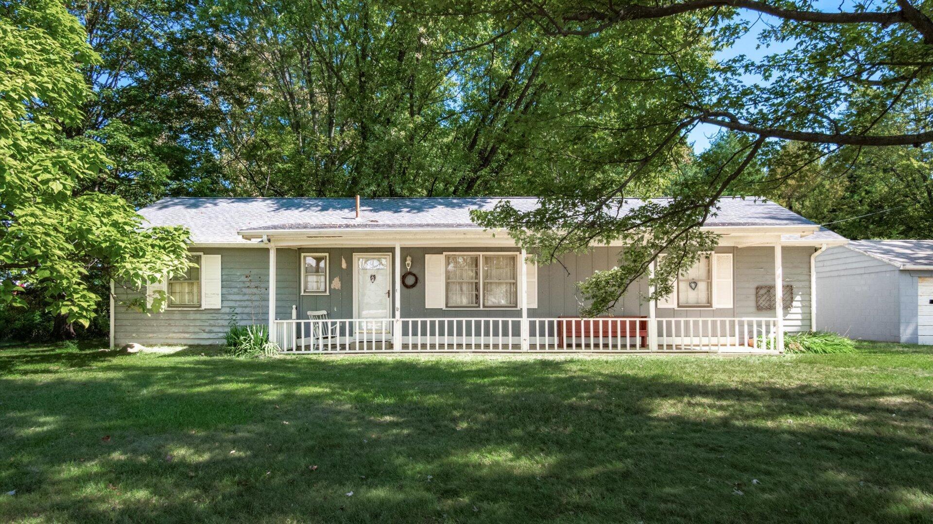 10475 Hazelton-Etna Road SW