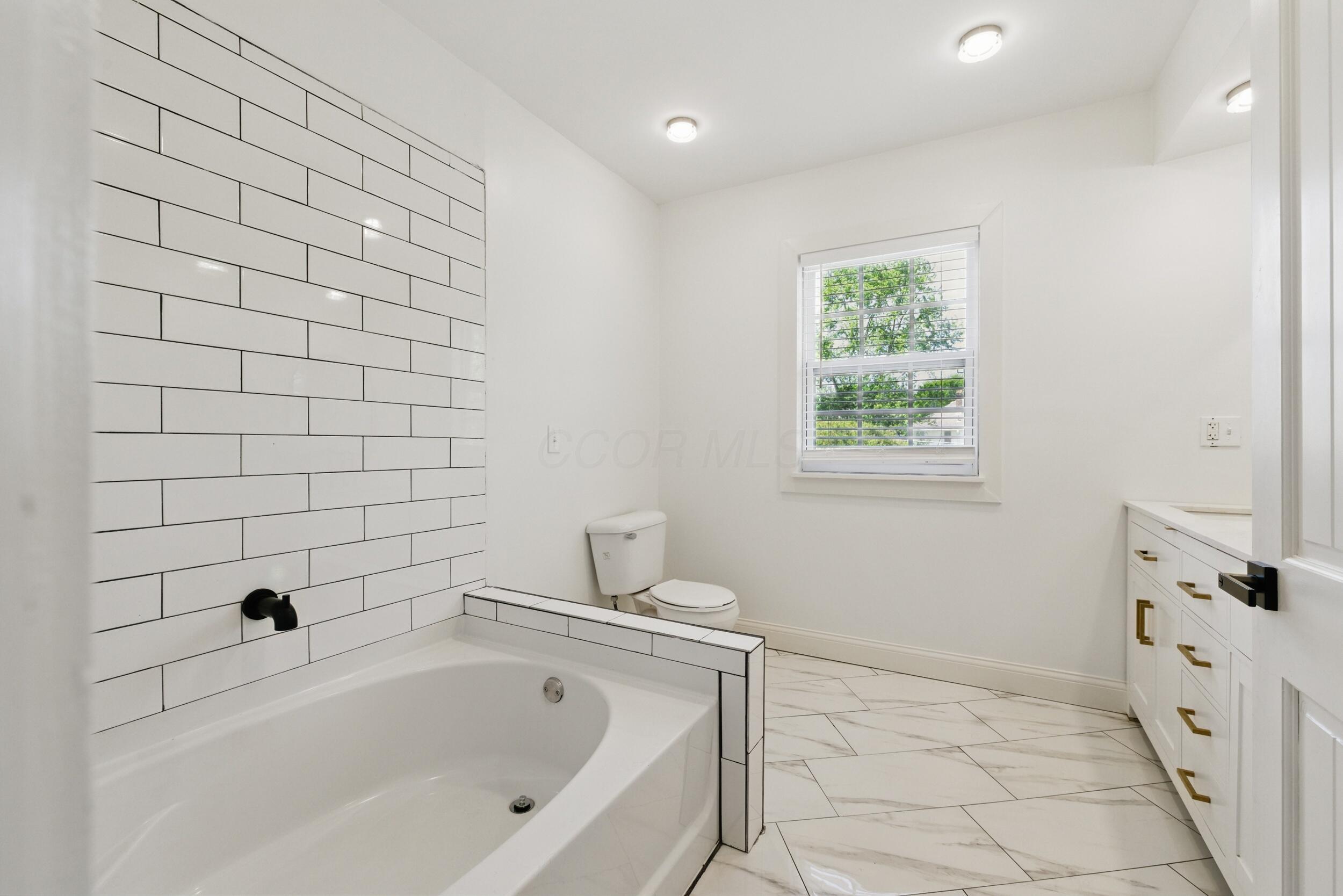 63 N Burgess Avenue, Columbus, Ohio image 17