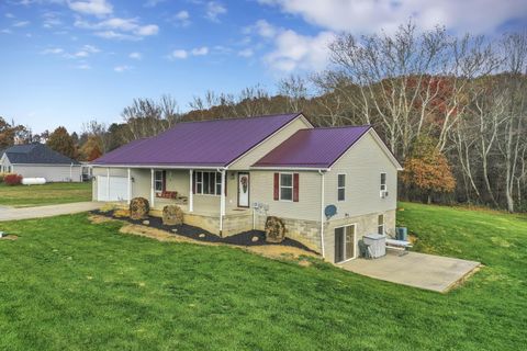 Photo of 6092 Clearport Road SW, Lancaster, OH 43130 (MLS # 226000860)