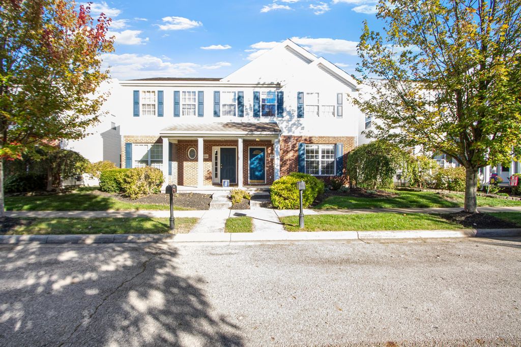 Photo of 6140 Ashtead Drive, New Albany, OH 43054 (MLS # 225039710)