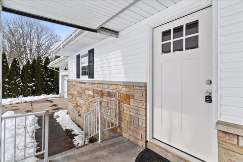 Tiny photo for 780 Wooddale Drive, Urbana, OH 43078 (MLS # 226003308)