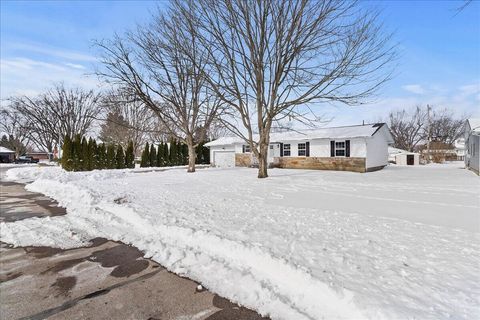 Tiny photo for 780 Wooddale Drive, Urbana, OH 43078 (MLS # 226003308)