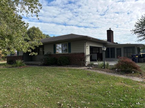 Photo of 10293 Smoke Road SW, Etna, OH 43062 (MLS # 225040647) Photo of 10293 Smoke Road SW, Etna, OH 43062 (MLS # 225040647)