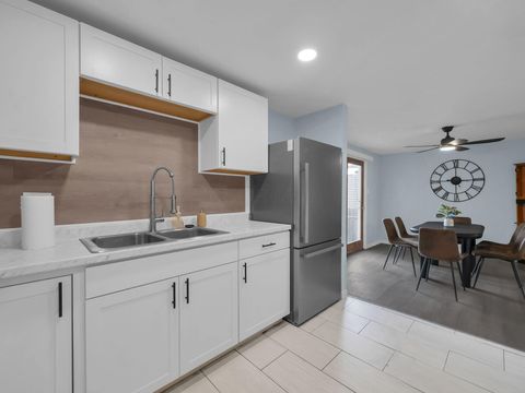 Photo of 255 S Princeton Avenue, Columbus, OH 43223 (MLS # 225036855)