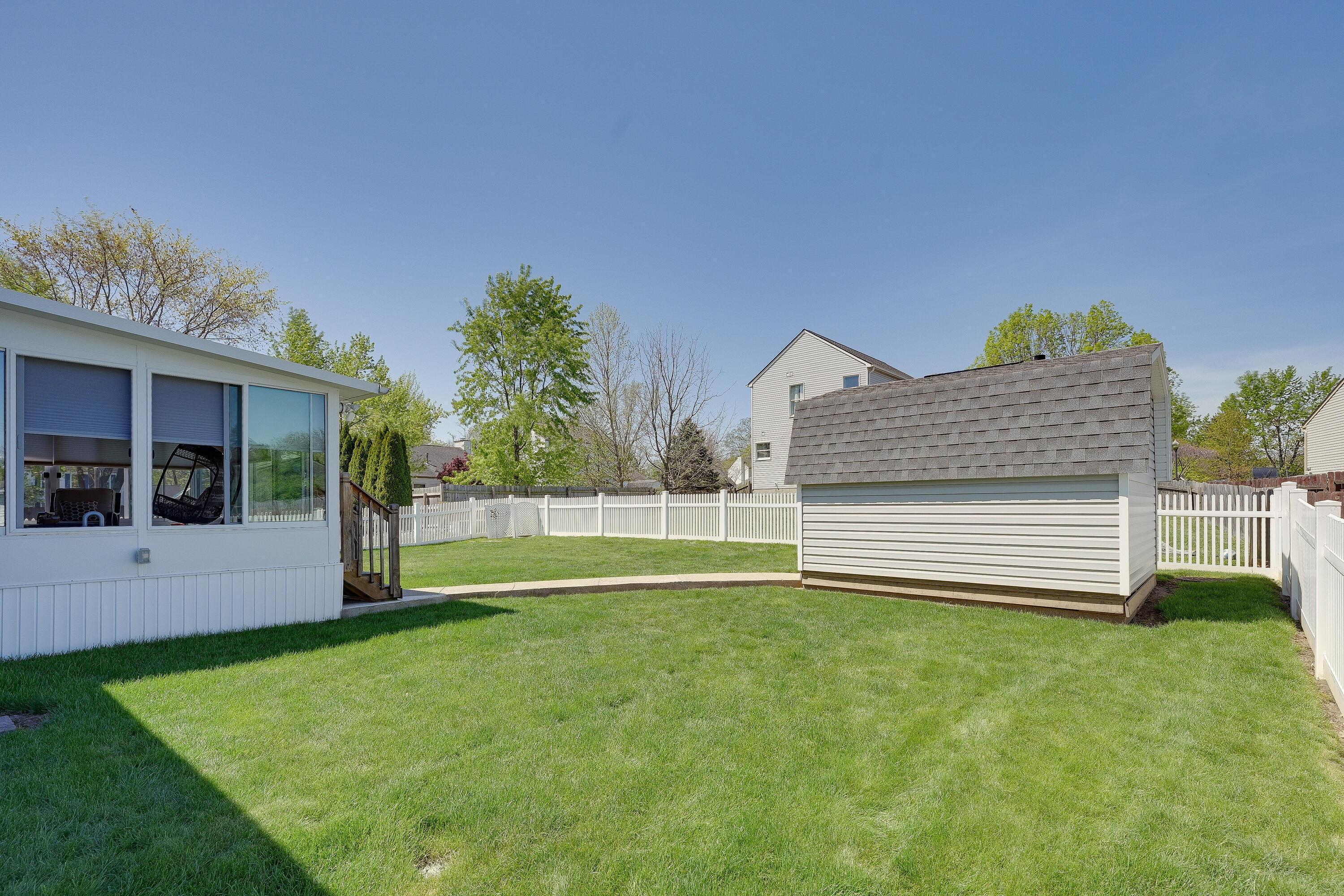 1955 Manley Way, Grove City, Ohio image 30