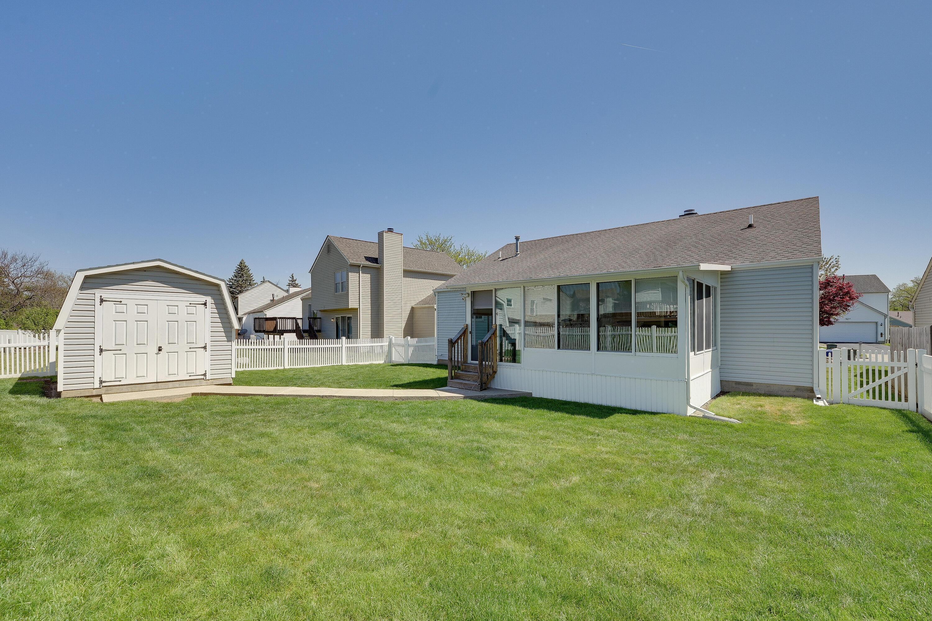 1955 Manley Way, Grove City, Ohio image 28