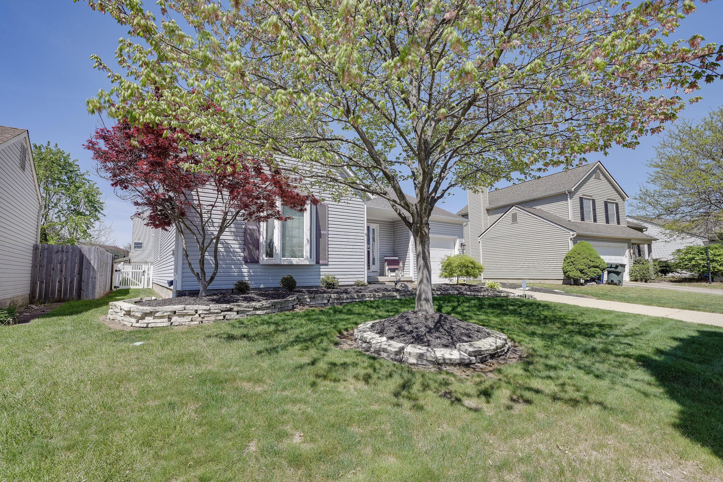 1955 Manley Way, Grove City, Ohio image 4