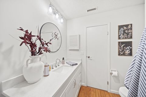 Tiny photo for 4933 Berry Leaf Place, Hilliard, OH 43026 (MLS # 225045437)