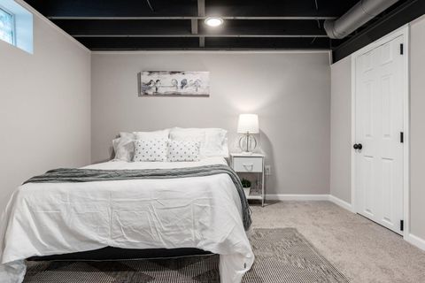 Tiny photo for 2205 Lexington Avenue, Columbus, OH 43211 (MLS # 225044675)