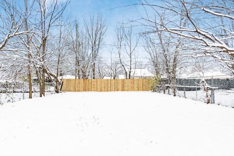 Tiny photo for 2205 Lexington Avenue, Columbus, OH 43211 (MLS # 225044675)