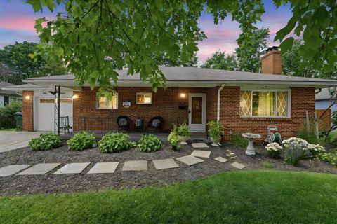 Photo of 1119 Saint Matthew Avenue, Columbus, OH 43204 (MLS # 226024119)