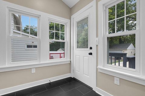 Tiny photo for 222 W North Broadway Street, Columbus, OH 43214 (MLS # 226000363)