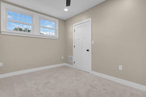 Tiny photo for 222 W North Broadway Street, Columbus, OH 43214 (MLS # 226000363)