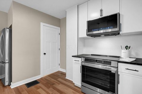 Tiny photo for 222 W North Broadway Street, Columbus, OH 43214 (MLS # 226000363)