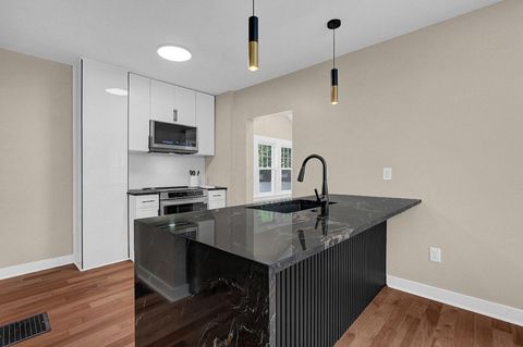 Tiny photo for 222 W North Broadway Street, Columbus, OH 43214 (MLS # 226000363)