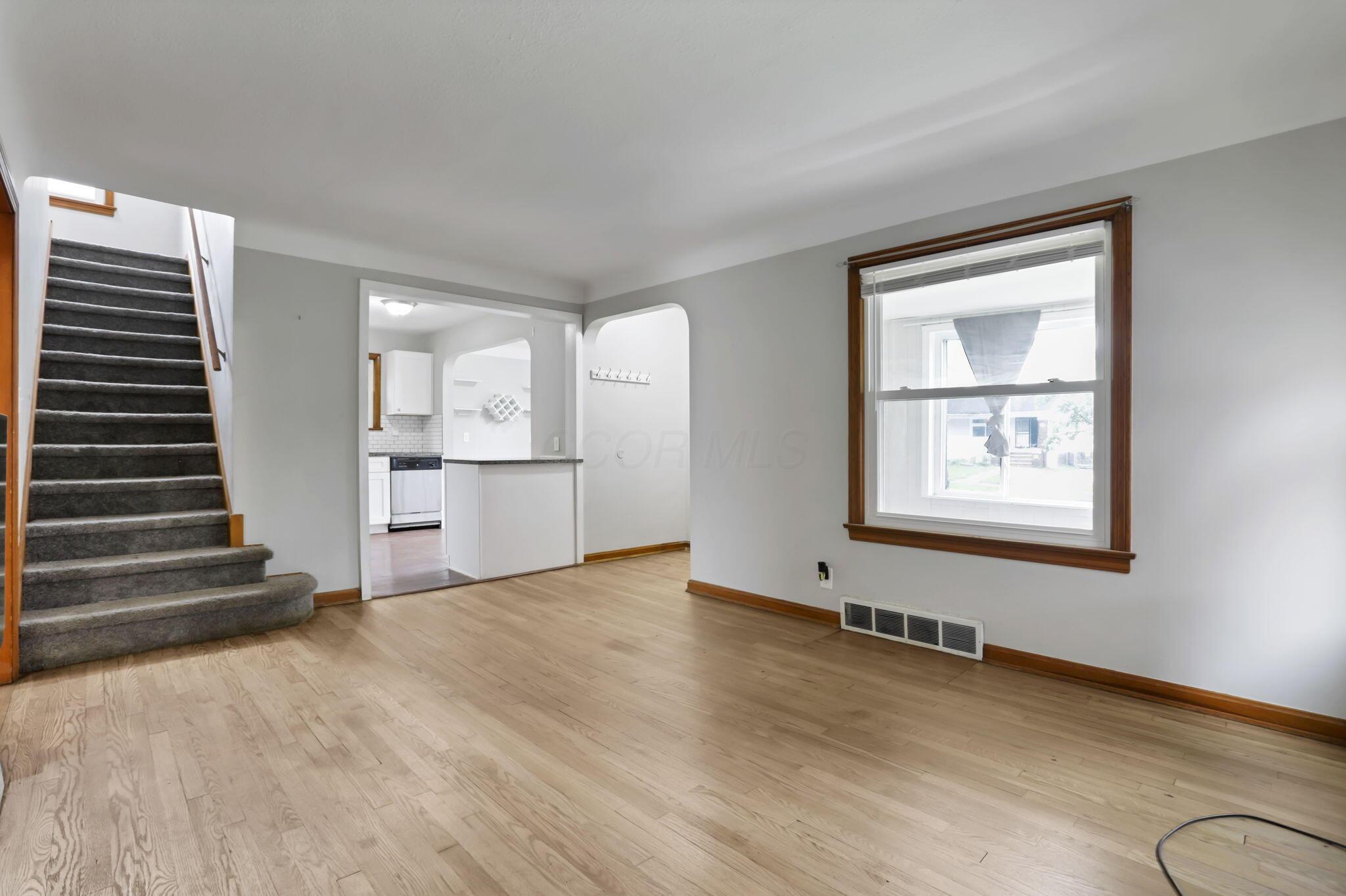 9611 Mccracken Road, Garfield Heights, Ohio image 9