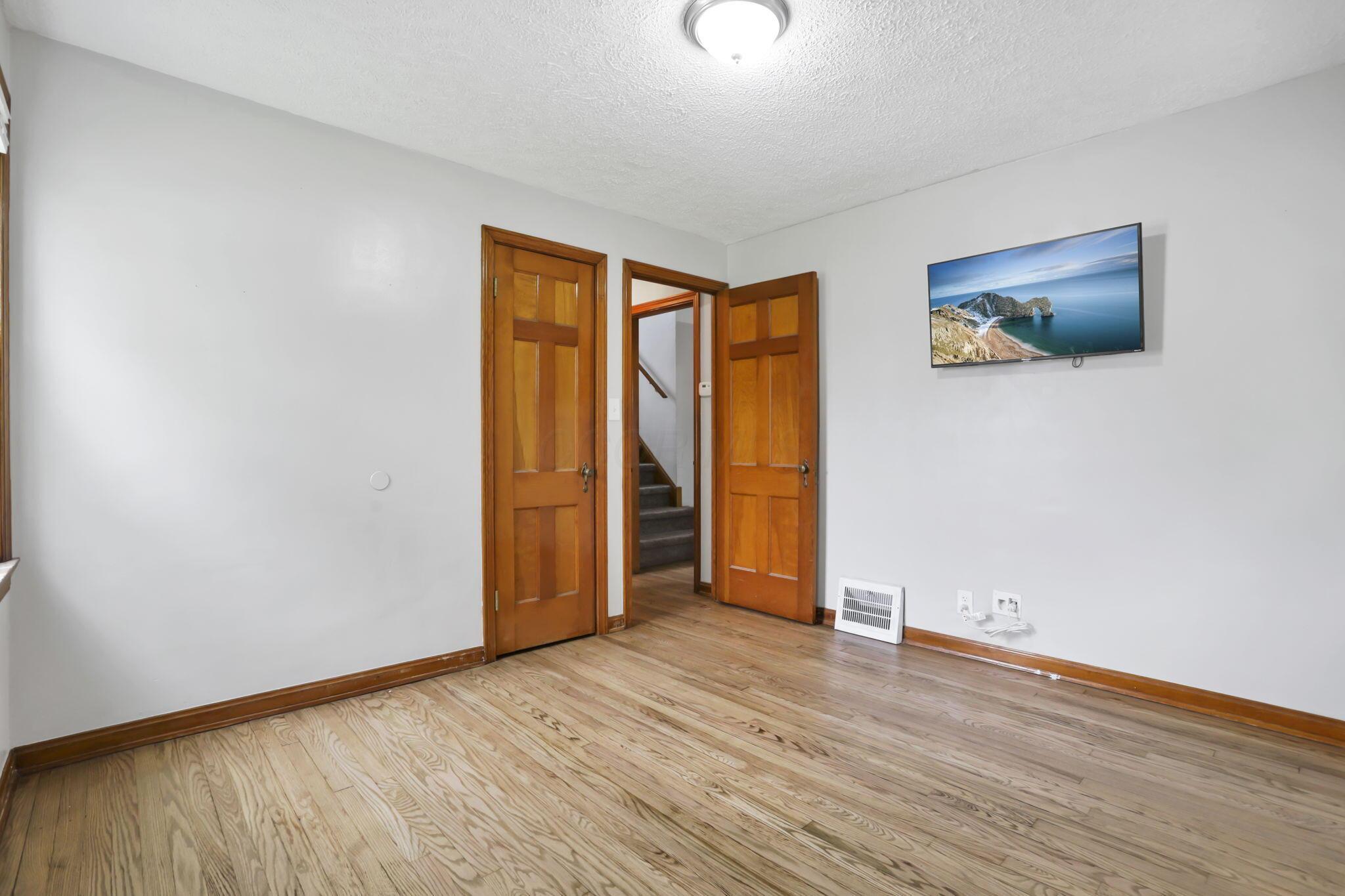 9611 Mccracken Road, Garfield Heights, Ohio image 15