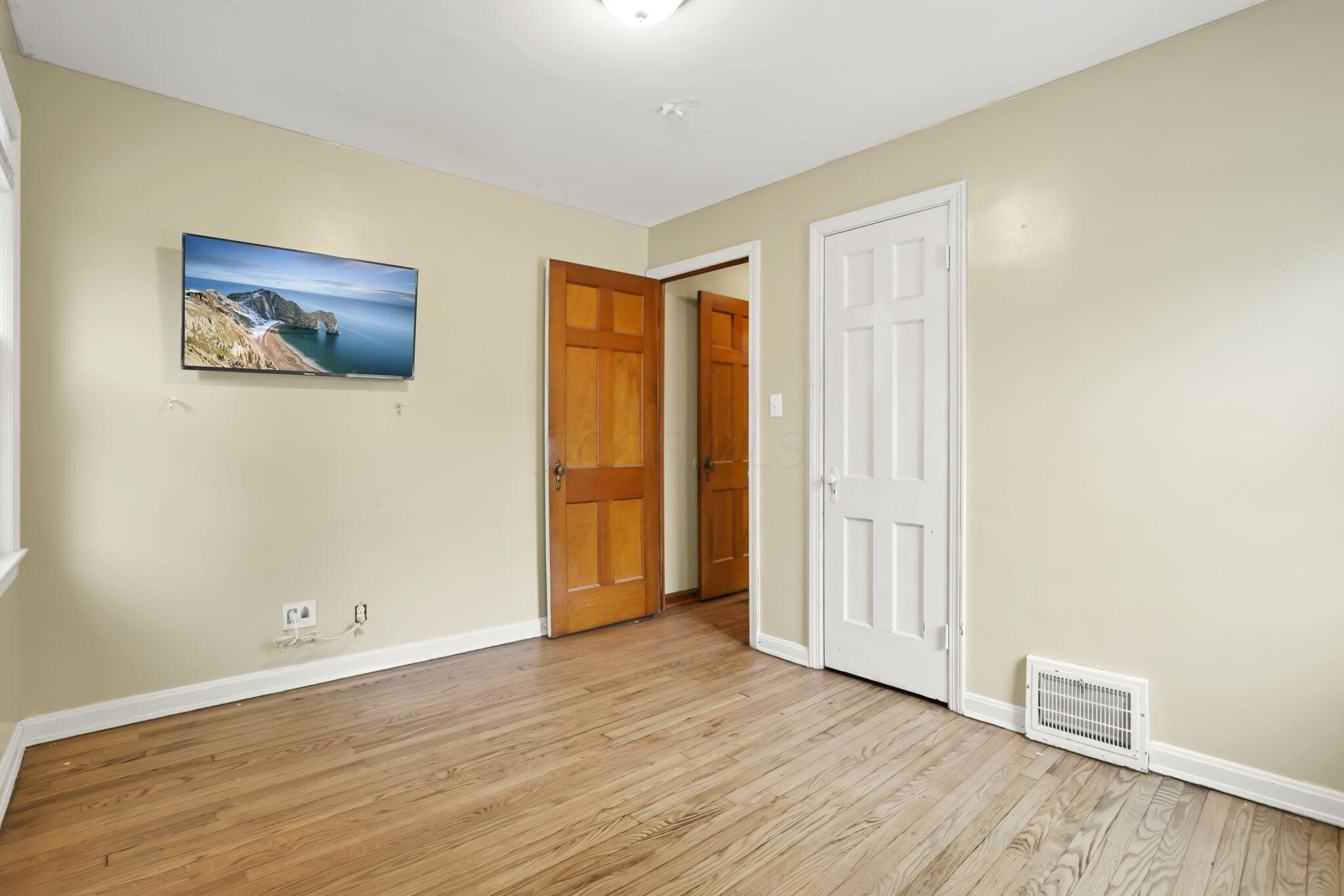 9611 Mccracken Road, Garfield Heights, Ohio image 19