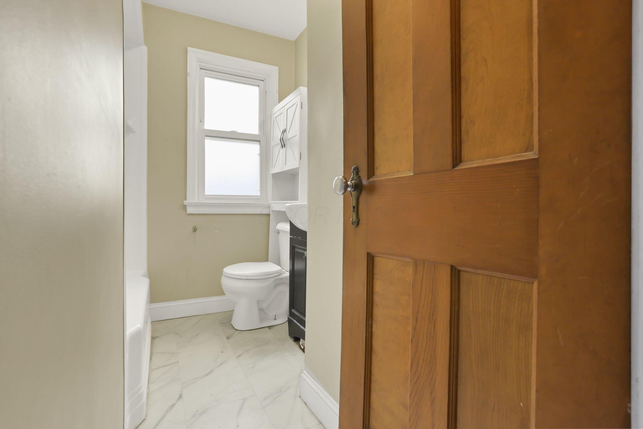 9611 Mccracken Road, Garfield Heights, Ohio image 16