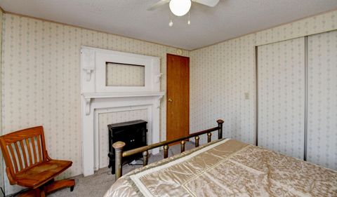 Tiny photo for 5019 N High Street 82 #82, Columbus, OH 43214 (MLS # 226000520)